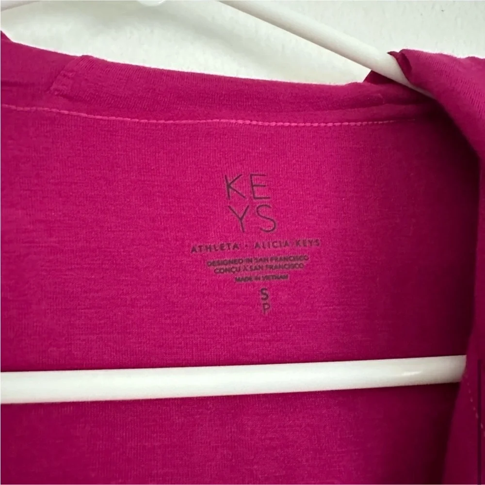 Athleta Alicia Keys Women's fuchsia
Pink hoodie - Picture 7 of 9